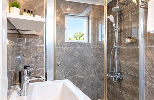 Eski Lara Hotel | Blueberry Inn Hotel