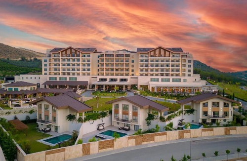 Akdeniz Hotel | BN Hotel Thermal & Wellness
