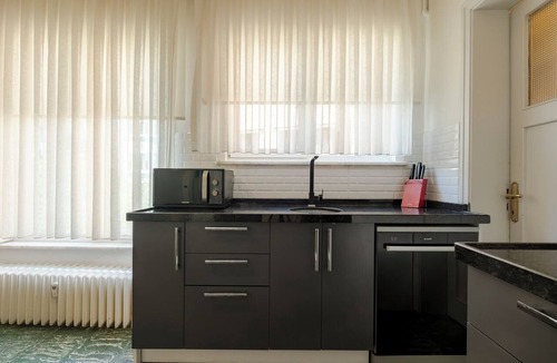 Kabatas Apartment | Bosphorus Panorama – Luxury 5BR Apartment with Balcony & AC