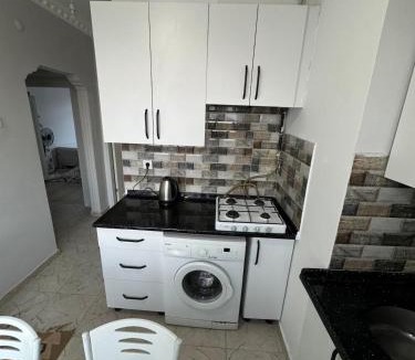 Emin Sinan Apartment | Bosphorus View and Cozy House!