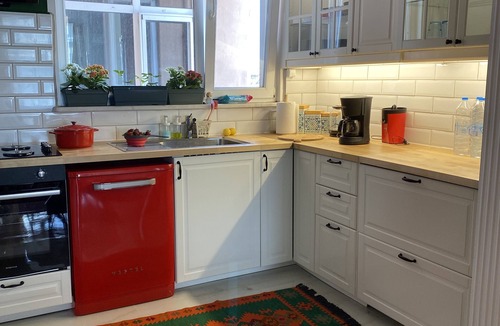 Moda House | Bright Spacious Modern Heart of Kadikoy w/ Seaview