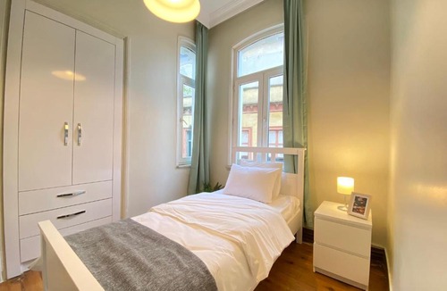 Galata Apartment | Building near Galata Tower with Great View in Beyoglu