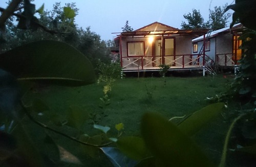Avlana Cabin | Calba Garden House