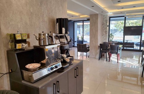Dulkadiroglu Apartment | Cam Suites