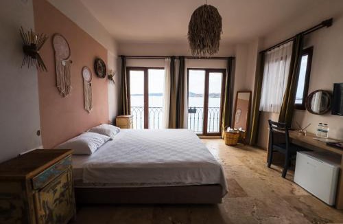 Ayvalik City Center Hotel | CasaLyma Ayvalık