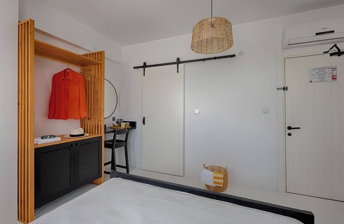 Ezine Bed & Breakfast | Cedori otel