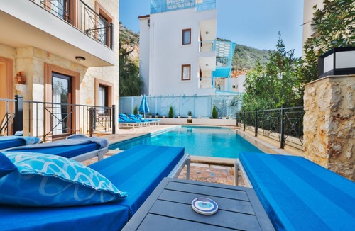 Kalkan Apartment | Cennet Apartment -Peaceful Poolside Apartment in Central Kalkan
