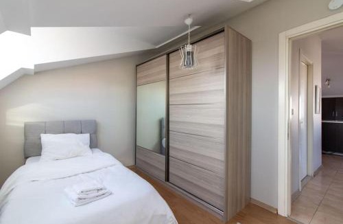 Maltepe Apartment | Charming 2BR Panoramic Views Penthouse in Maltepe