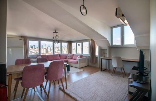 Maltepe Apartment | Charming 2BR Panoramic Views Penthouse in Maltepe