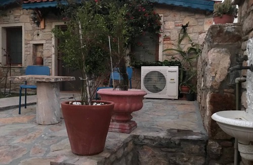 Emecik Villa | Charming 3-bedroom villa with WiFi and AC in DATÇA MUĞLA TURKEY