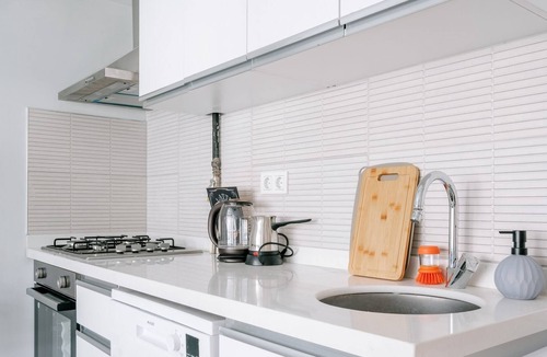 Moda Apartment | Chic Flat w Balcony 5 min to Moda Coast in Kadikoy