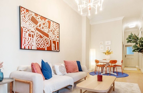 Tophane Apartment | Chic, Modern Flat w Balcony 5 min to Taksim