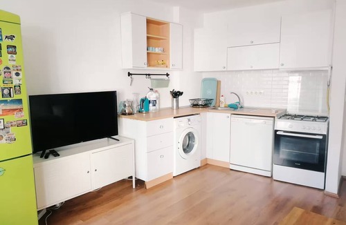 Sisli Apartment | Clean And Cozy/Entire Flat In The City Center