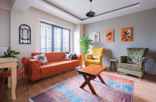 Esenyurt Apartment | Colorful Flat Near Torium and Beylikduzu Metrobus