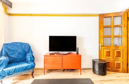 Fatih Apartment | Comfy Furnished Flat by Marmaray