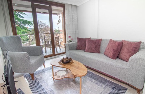 Buyukcekmece Apartment | Cozy 1BR & Sofabed with Two Inviting Balconies