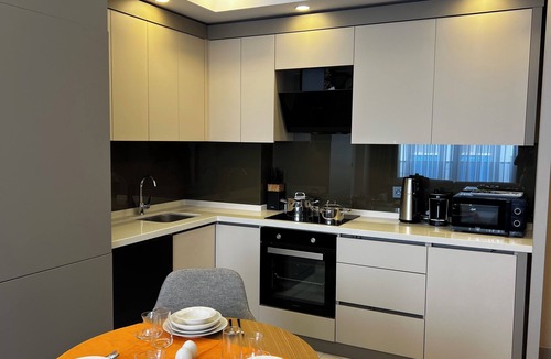 Kumluca Apartment | Cozy 2-bedroom apartment in Finike with a sea view, pool, sauna and gym