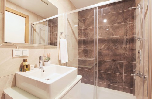 Asmali Mescit Apartment | cozy flat in taksim,it is in midle important culturel and historical place.