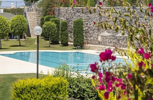 Kadıkale Apartment | Cozy Flat with Sea View and Shared Pool in Bodrum