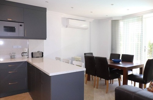 Fethiye City Center Villa | CRL5, 4 bedroom villa to rent in Fethiye has got its own private pool and garden
