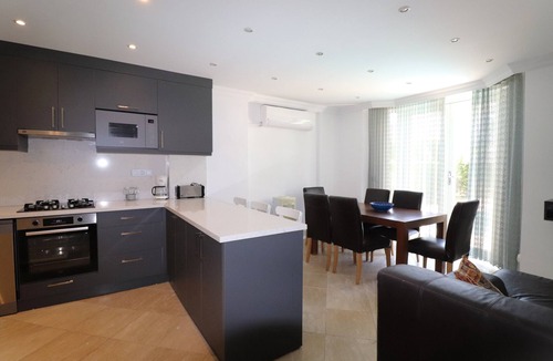 Fethiye City Center Villa | CRL5, 4 bedroom villa to rent in Fethiye has got its own private pool and garden