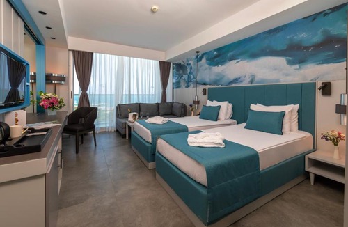 Kundu Resort | Crystal Centro Pearl Collection - Ultimate All Inclusive