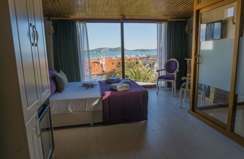 Ayvalik Hotel | Cunda Ozerbey Konagi - Adults Only