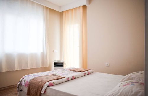 Sarsu Mahallesi Apartment | D-4. Mountain and Pool View, Free WiFi, Spacious