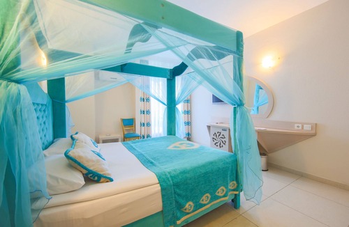Kiris Resort | Daima Biz Hotel - Dolusu Aquapark Access