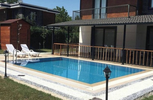 Yanik House | Delightful 4-bedroom bungalow in Sakarya with WiFi access