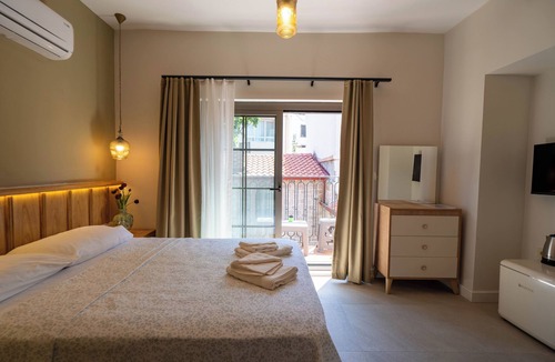 Ayvalik City Center House | Derya Guest House