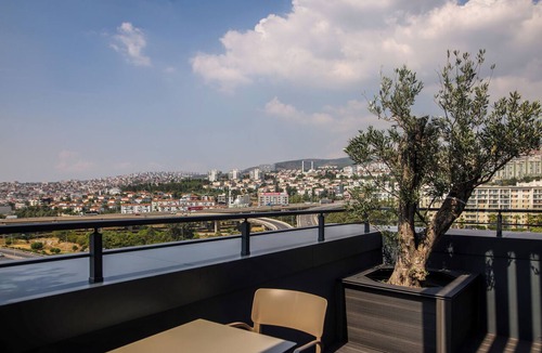 Karsiyaka Hotel | Doubletree by Hilton Izmir Karsiyaka