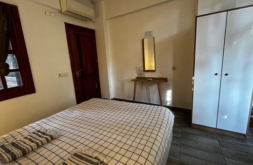 Kaleici Hotel | Economy double room with shared bathroom