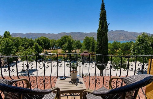 Sivrice Hotel | Elazığ Mavigöl Otel