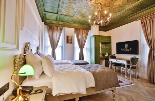 Old City Hotel | Emerald Mansion Hotel – Special Class