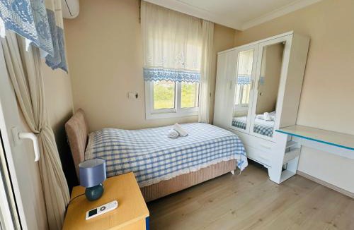 Alacati Villa | Evalacati - Villa Harnup- Detached house with private pool and garden