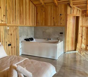 Golcuk Ski Chalet | Eviniz rahatlığında, eşsiz doğa manzaralı dağ evi