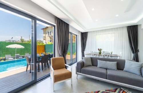 Hisaronu Villa | FETHİYE ÖLÜDENİZ DE ÖZEL HAVUZLU MÜSTAKİL VİLLA