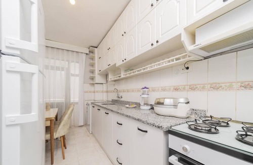 Kaleici Apartment | Flat with Balcony 2 min to Hadrian Gates