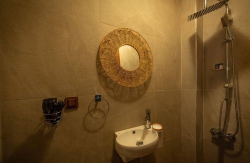 Birgi House | FLORA BİRGİ TAŞ KONAK