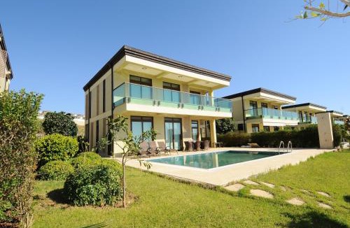 Kargicak Apartment | Gold City Premium Private Pool Villa with Free Aqua Park
