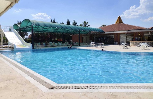 Karahayit Hotel | Halıcı Termal Otel