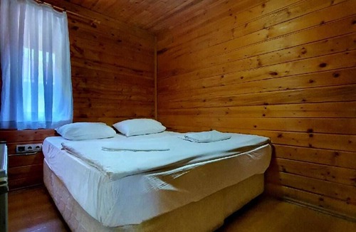 Macka Hotel | Hamsiköy Zitaş Otel & Bungalov & Restoran