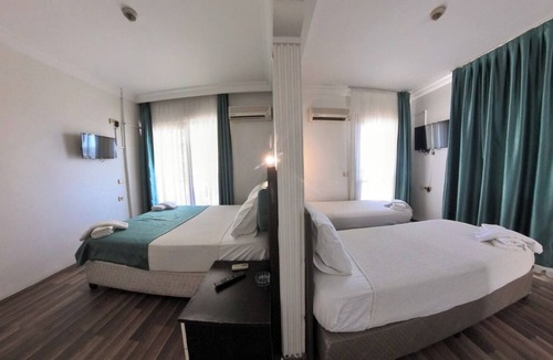 Kusadasi City Centre Hotel | HBS Hotel