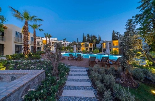 Bodrum City Center Apartment | Helis Suites Bitez : Two-Bedroom Apartment