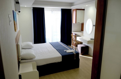 Eski Lara Hotel | Hey Lara Hotel