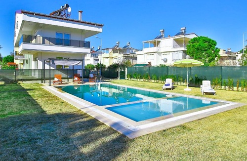 Bogazkent House | Holiday house Boğazkent for 1 - 8 persons with 3 bedrooms - Twin house