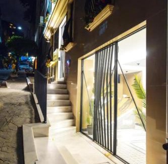 Gumussuyu Mahallesi Apartment | Home OF Istanbul