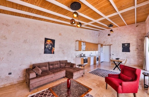 Kas House | Honeymoon Villa with Very Private Pool, & Heated Indoor Pool