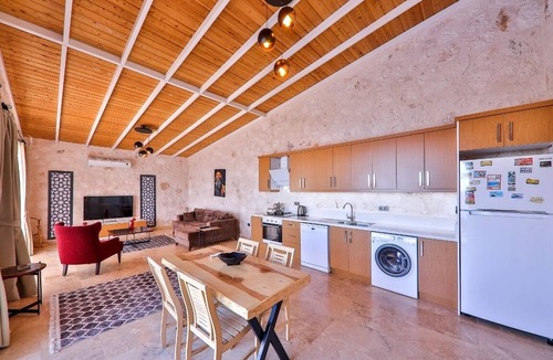 Kas House | Honeymoon Villa with Very Private Pool, & Heated Indoor Pool